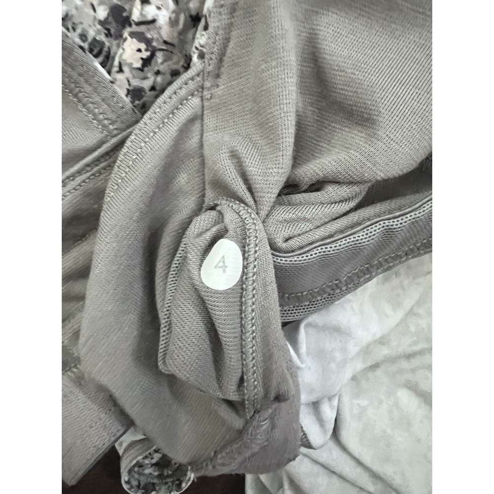 Lululemon Gray Floral Turbo Tank Top Racerback Ruched 4 Bra Athletica Run Tennis - Picture 10 of 10